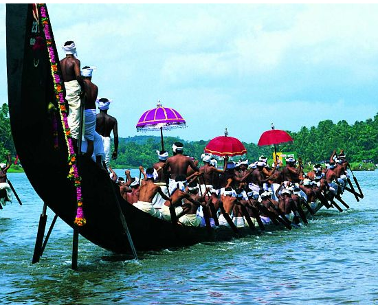 snake boat race Kerala