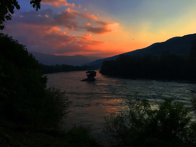 Drina River House