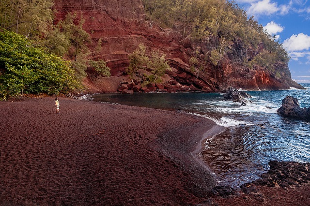 Things to Do in Maui Island Kaihalulu Beach