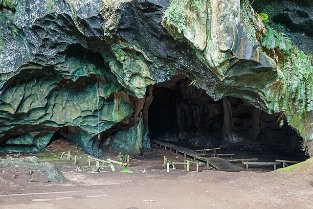 Madai Cave