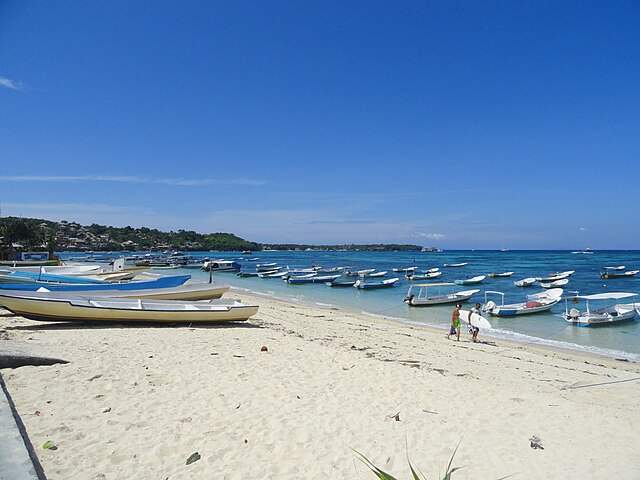 Nusa Lembongon island